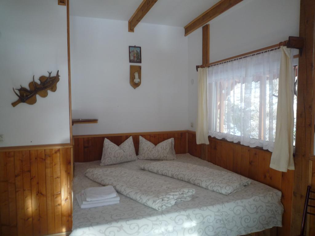 Pensiunea Mioritica Sibiel Oda fotoğraf